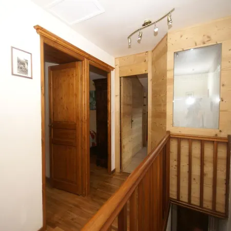 Chalet In Near Lift *