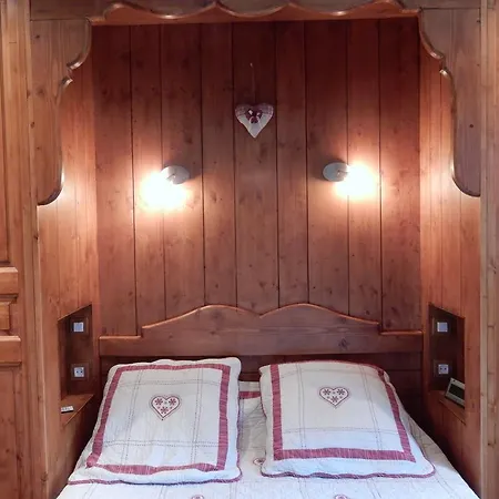 Charming In With Terrace Chalet
